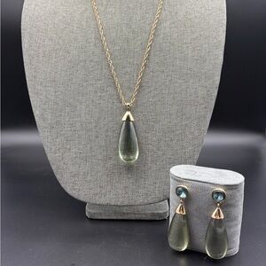 Gold and Green Jewelry Set